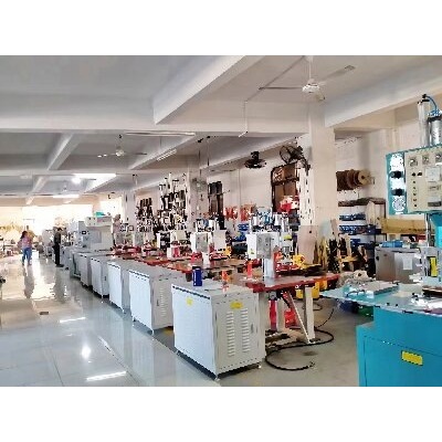 ‌双头气动式高频机 vs 油压式高频机：性能对比、选型决策与工业场景解析 